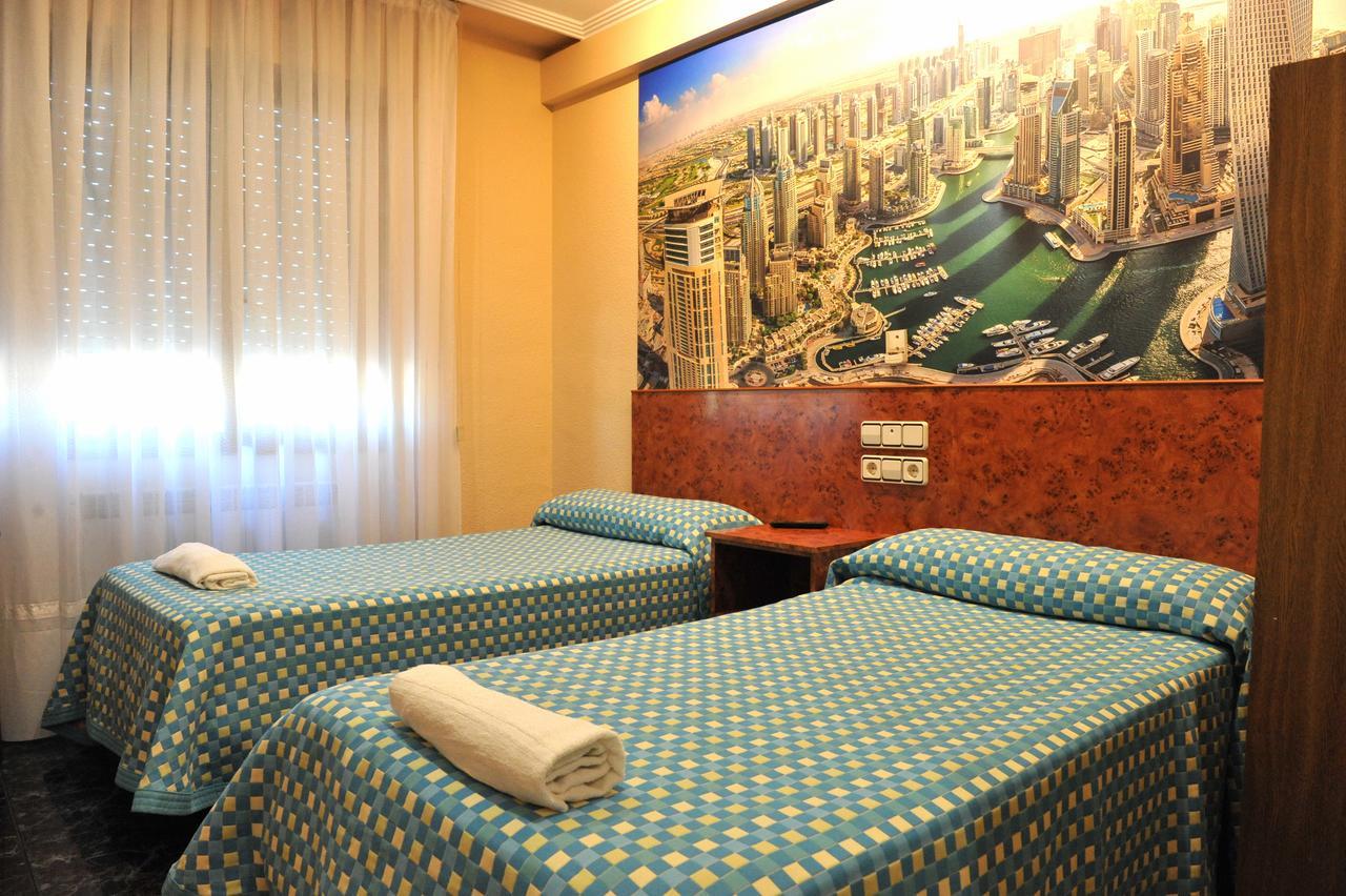Hostal Venecia Асагра Экстерьер фото